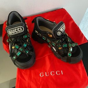 GUCCI WOMENS JEWELED SNEAKERS